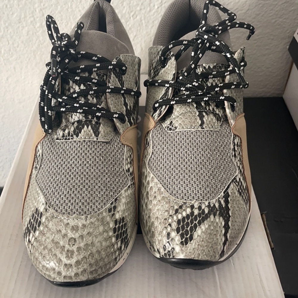 Snake mule shoes